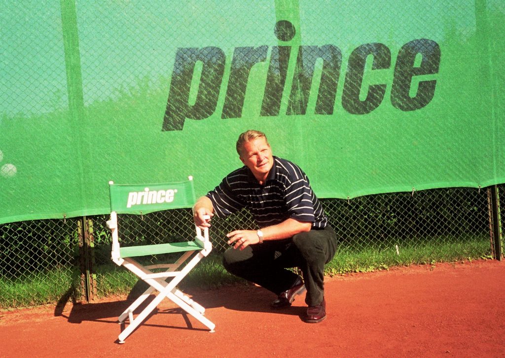 Минкевич Анатолий судья на вышке международного теннисного турнира ITF серии "Фьючерс" в г. Жуковский (2000)