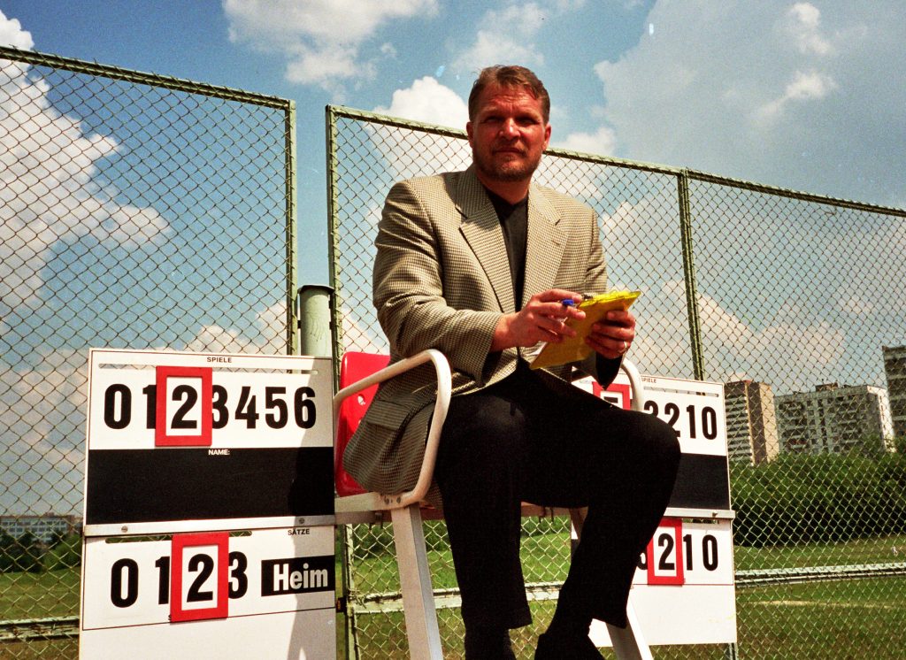  Минкевич Анатолий спортивный судья Всероссийской категории по теннису 2000 г. 