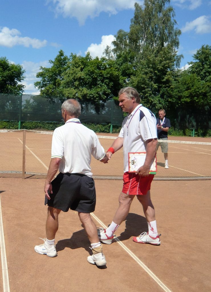 Минкевич Анатолий победитель Открытого первенства города Дубны по теннису в мужском парном разряде ММ55+ вместе с Юрием Шаманиным (Монино) 2008 год