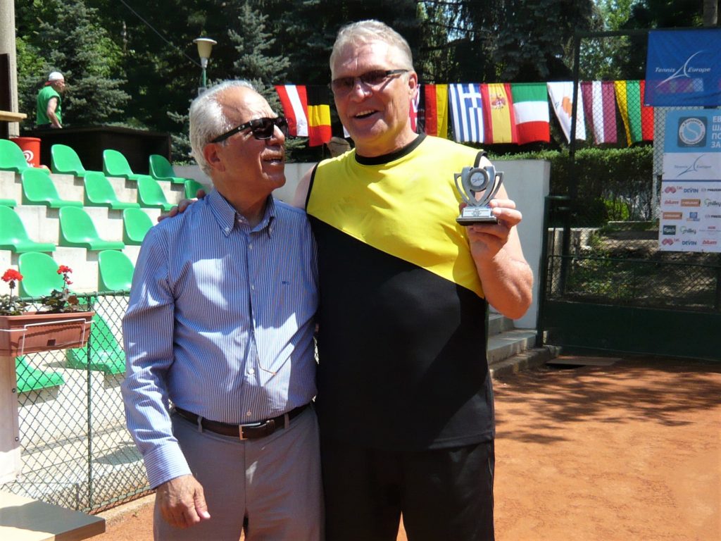 Минкевич Анатолий победитель Чемпионата Европы по теннису European Senior Championships в одиночном разряде MS60+ (consolation) Sofia Bulgaria 27.04-03.05.2013   